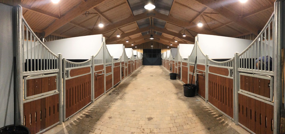 Haras de Lécaude : éclairage des écuries par PROXIMAL